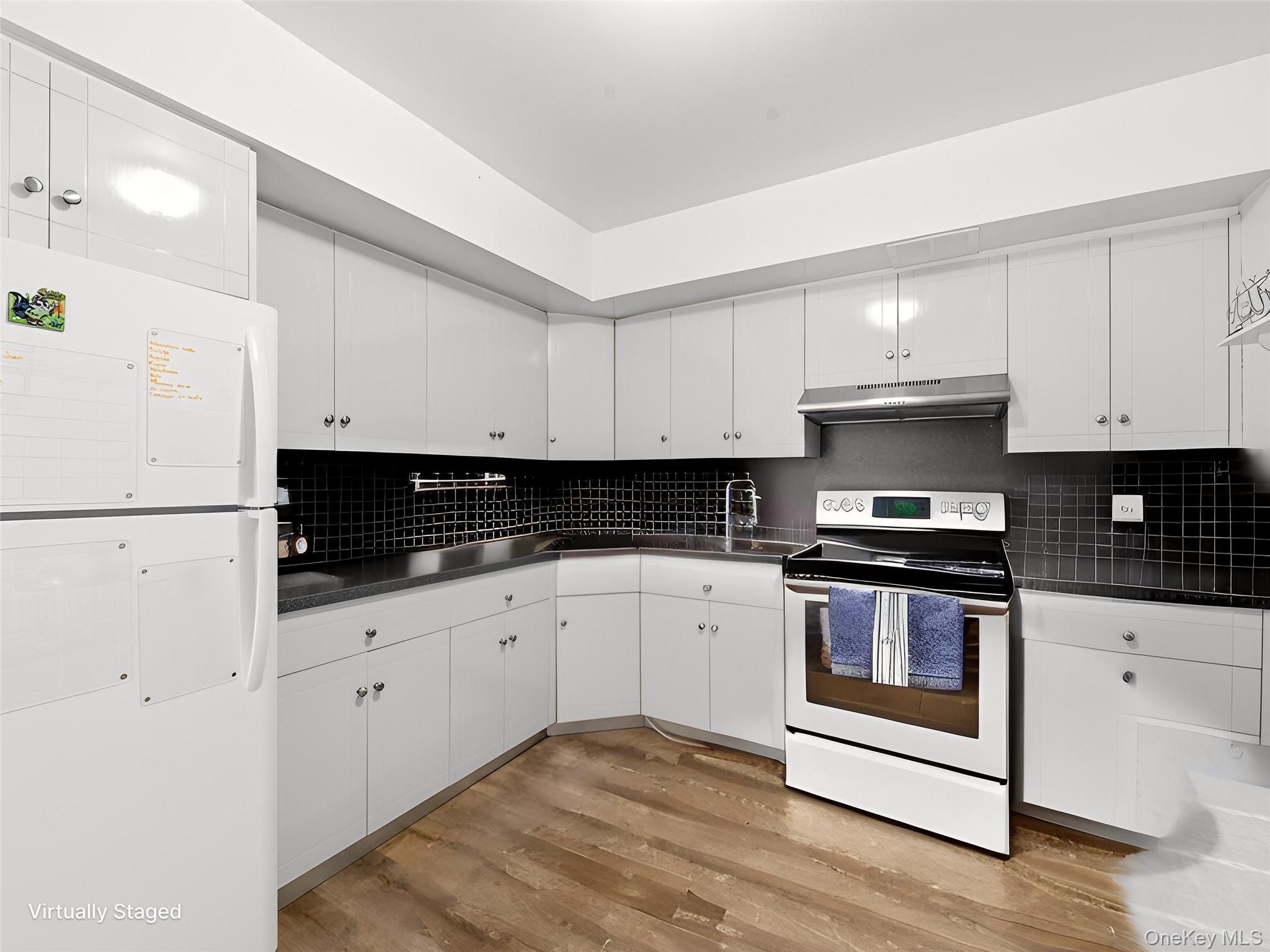 61-26 164 Street – For Sale photo 3
