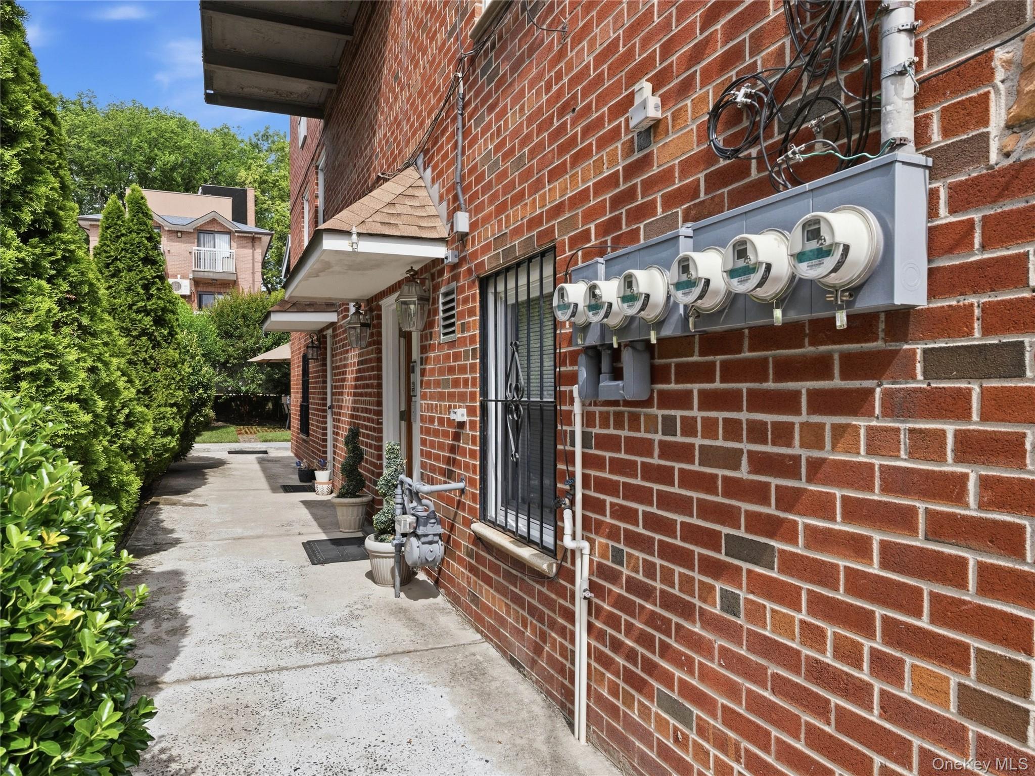 61-26 164 Street – For Sale photo 5