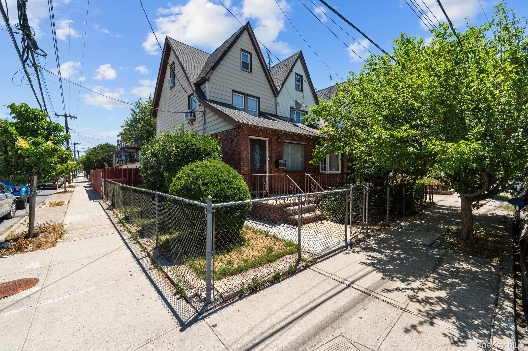 1511 E 51st Street – For Sale