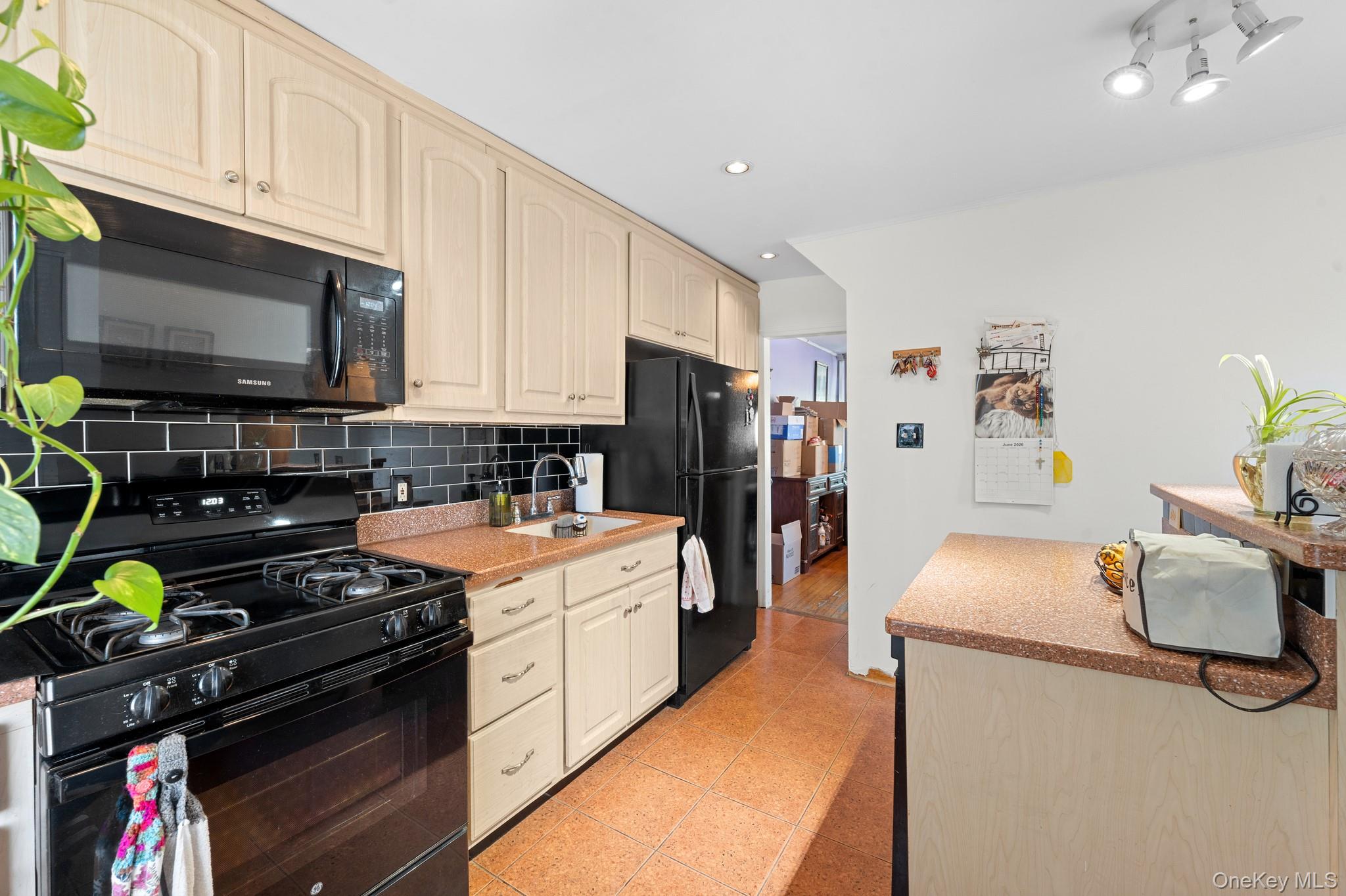1511 E 51st Street – For Sale photo 14
