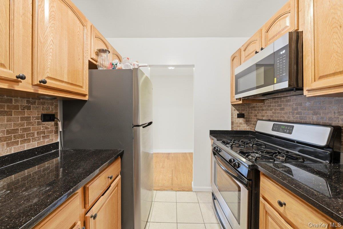 4200 Herkimer Place, Unit 4F photo 7