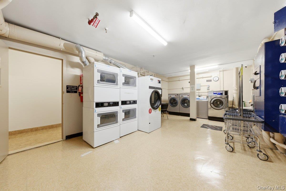 4200 Herkimer Place, Unit 4F photo 22