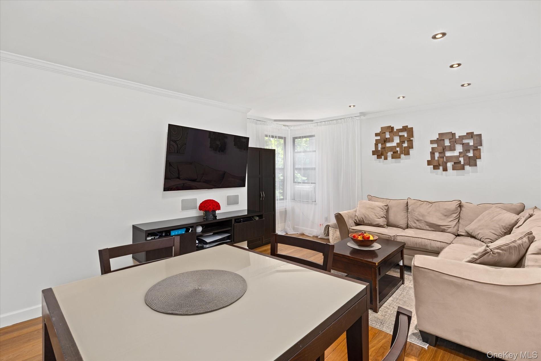 83-15 98th Street, Unit 5T photo 3