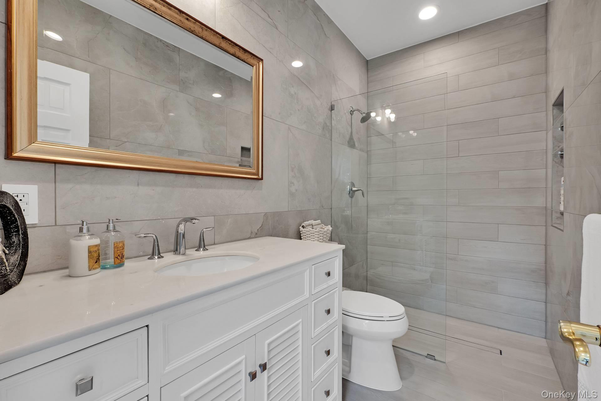 131 Flying Point Road – For Rent photo 15