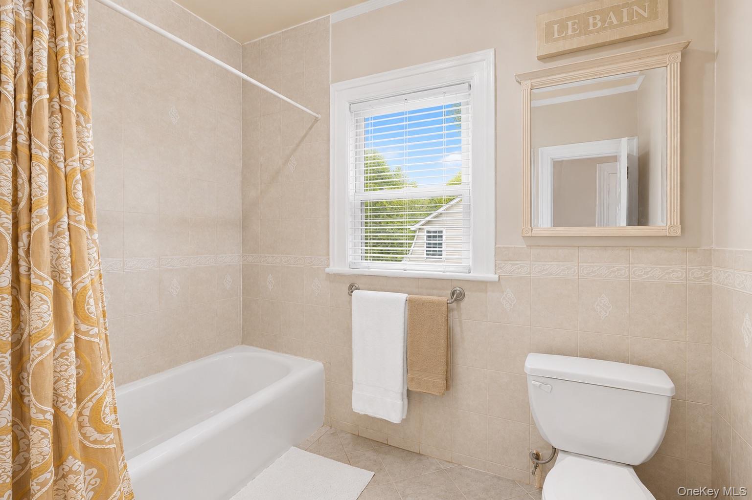 549 De Mott Avenue – For Sale photo 21