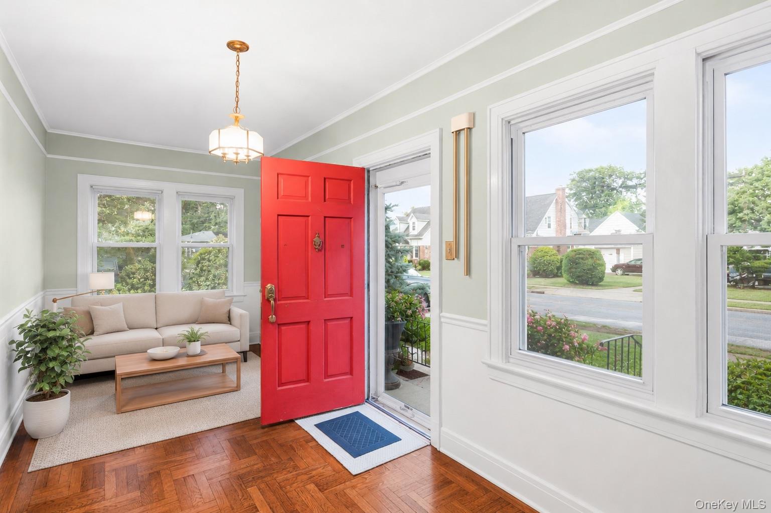549 De Mott Avenue – For Sale photo 5