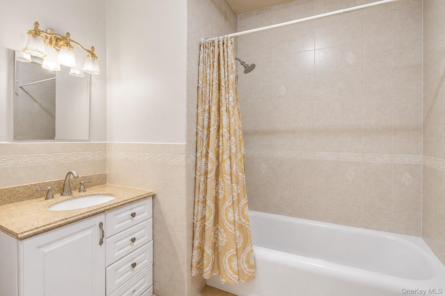 549 De Mott Avenue – For Sale photo 22