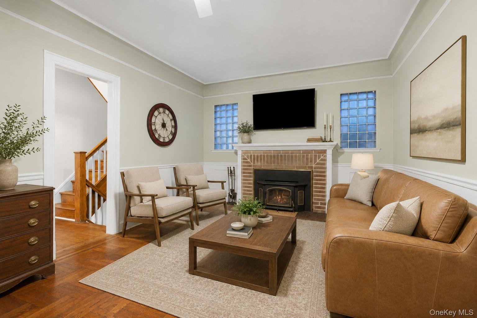 549 De Mott Avenue – For Sale photo 9