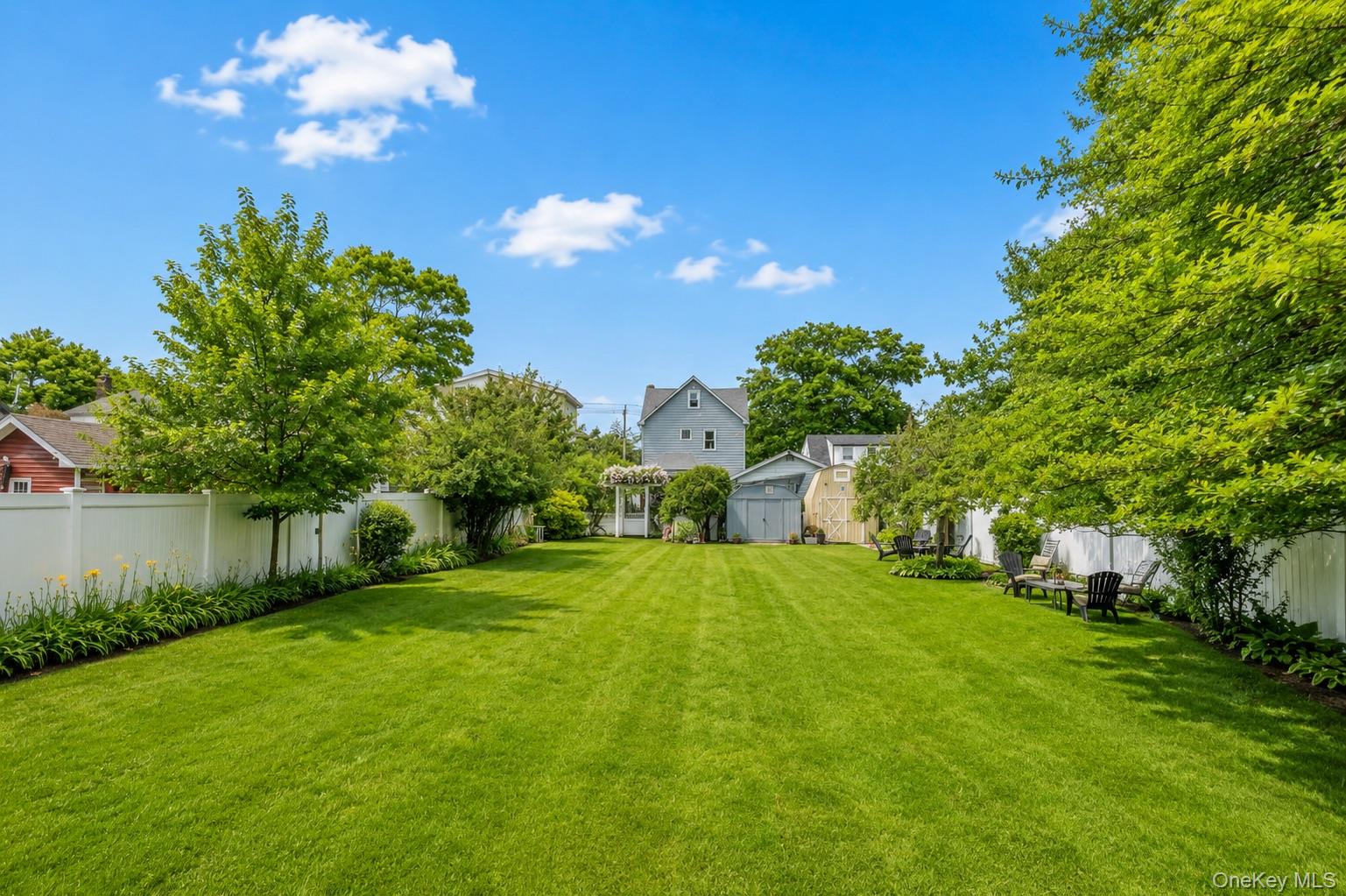 549 De Mott Avenue – For Sale photo 39