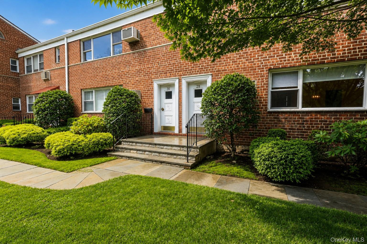 28 Oregon Avenue, Unit A