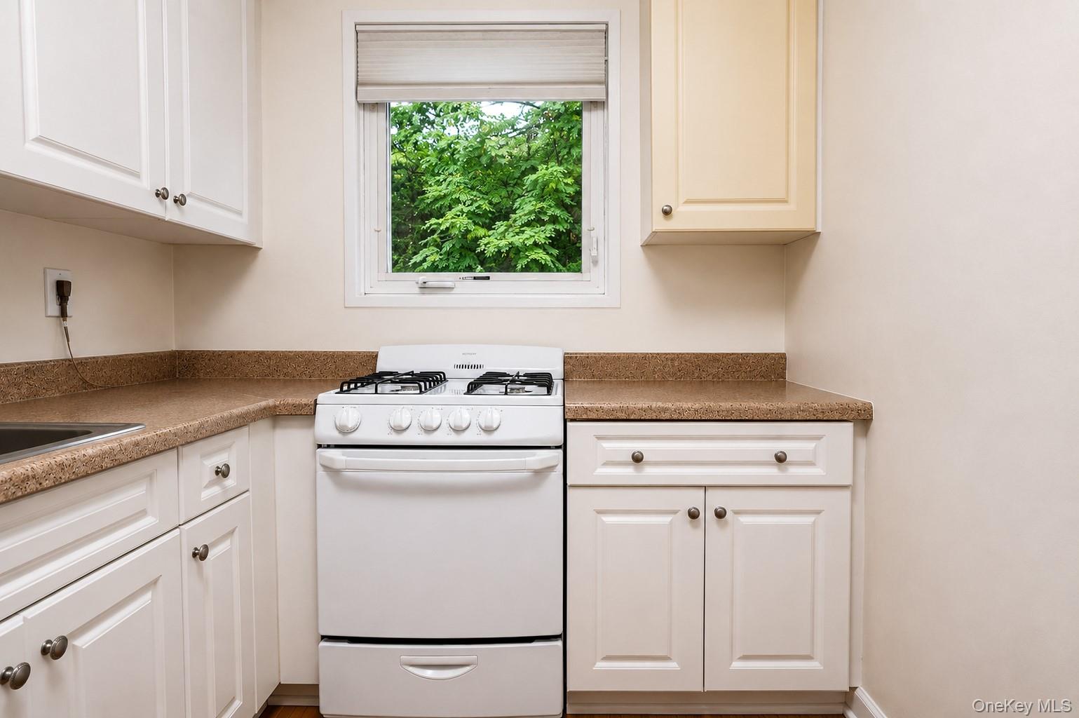 28 Oregon Avenue, Unit A photo 19