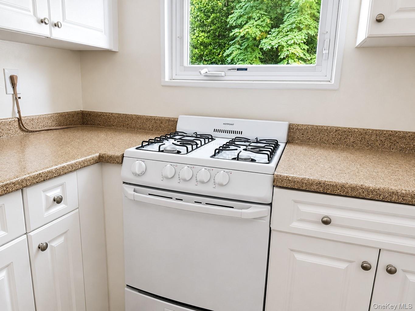28 Oregon Avenue, Unit A photo 14