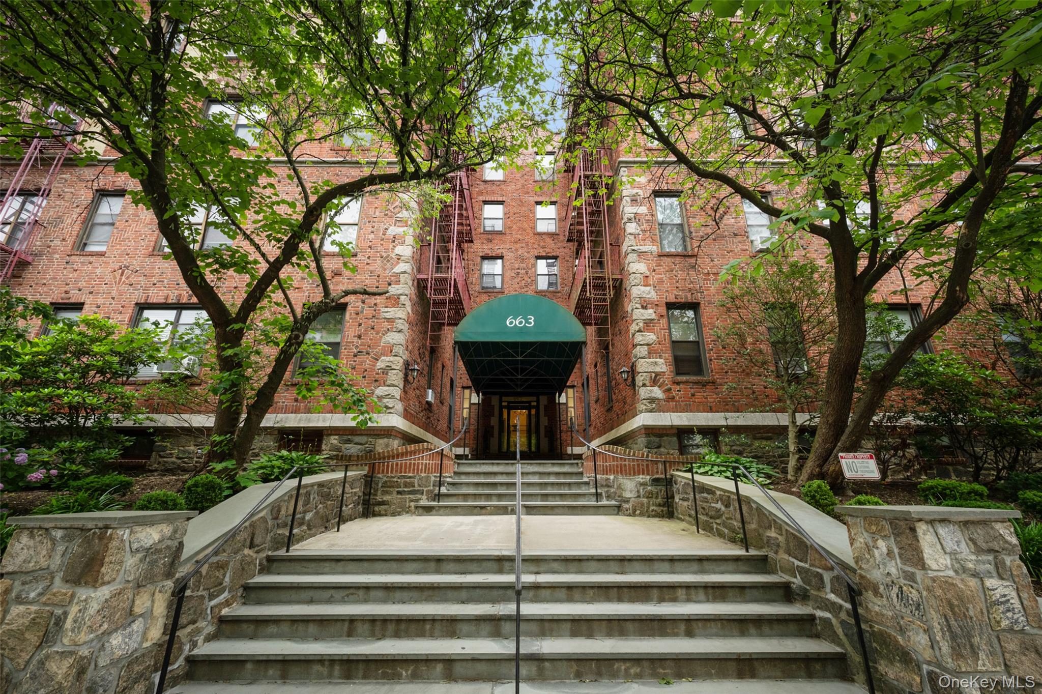 663 Locust Street, Unit 5D
