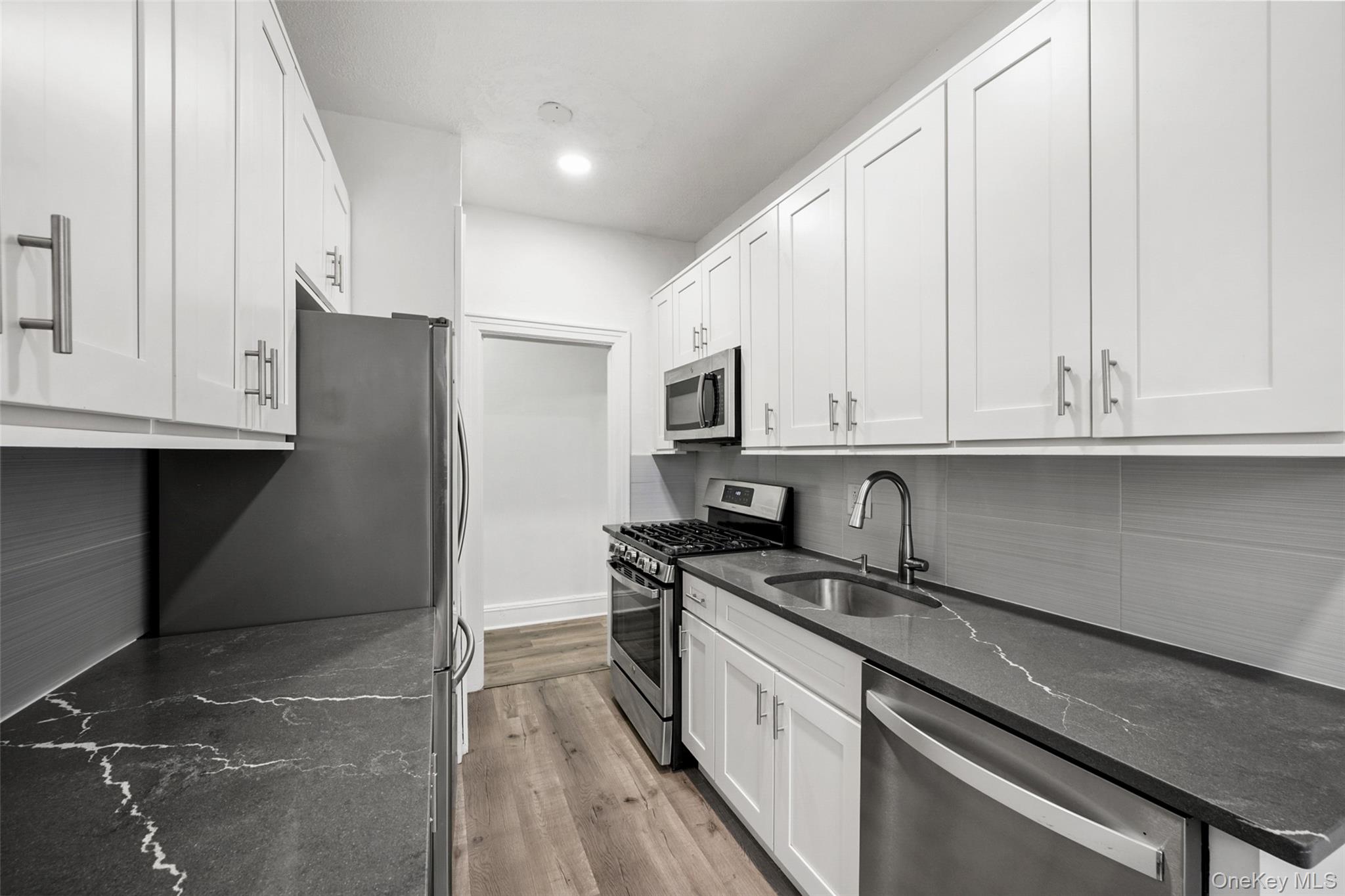 663 Locust Street, Unit 5D photo 9