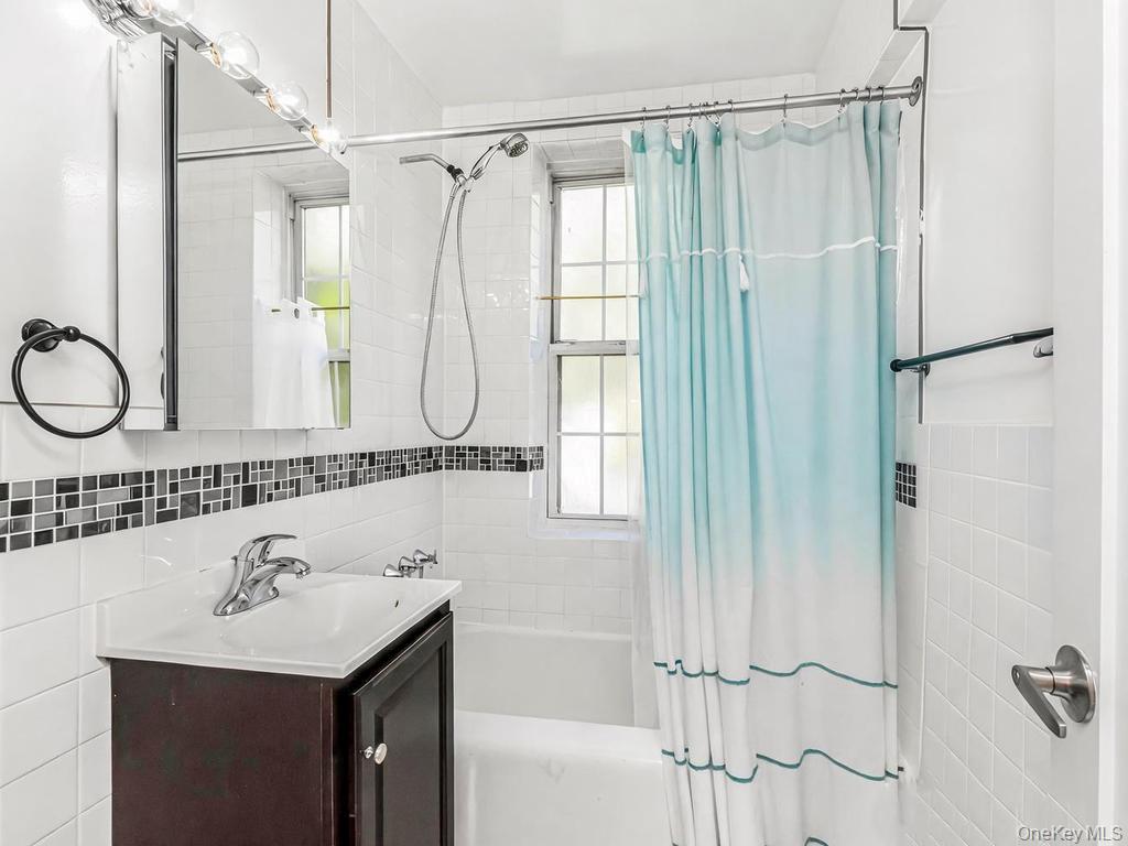 780 Bronx River Road, Unit A16 photo 13
