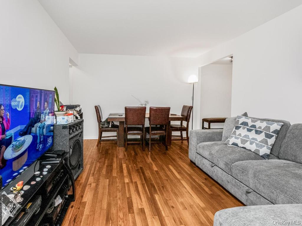 780 Bronx River Road, Unit A16 photo 5