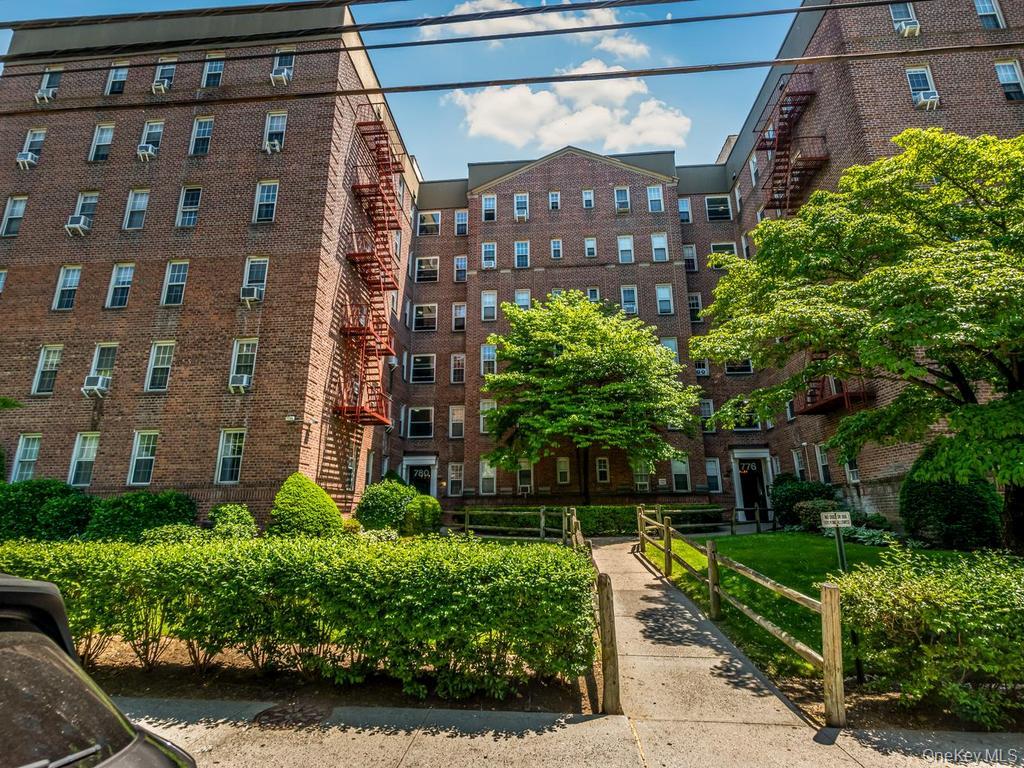 780 Bronx River Road, Unit A16 photo 24