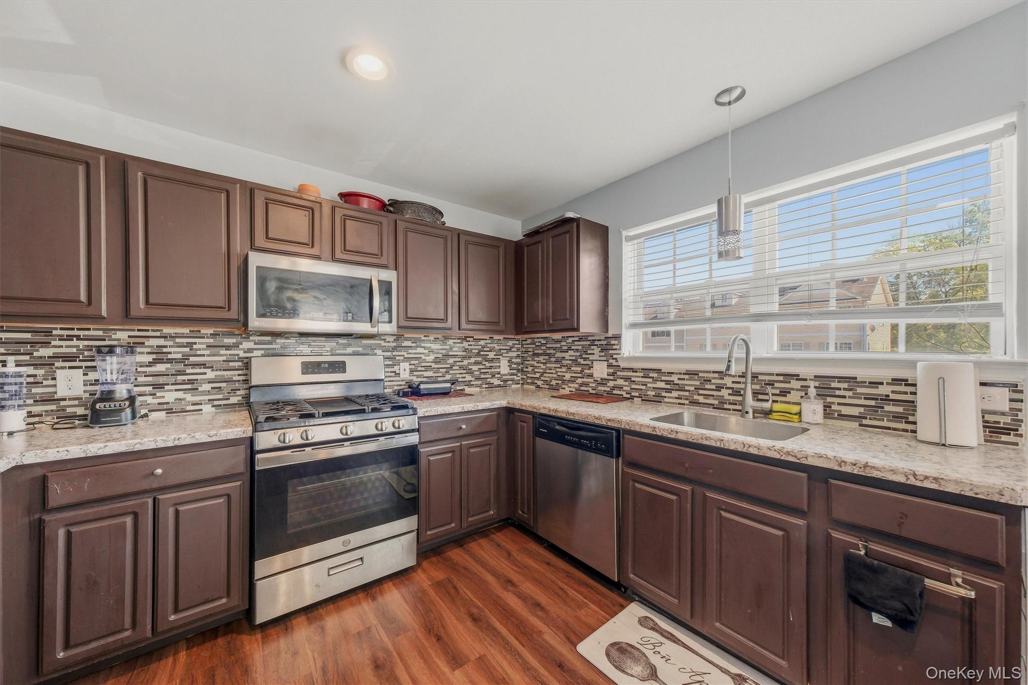 70 Peach Place – For Sale photo 2