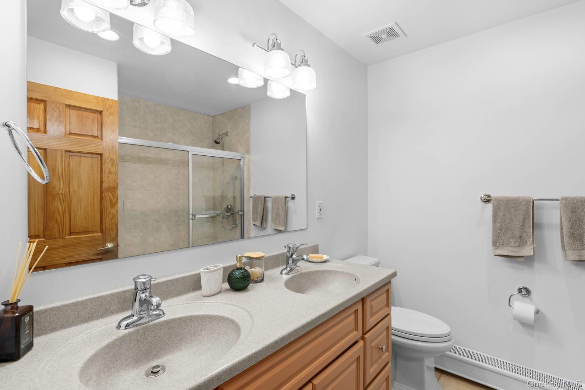 340 N Magee Street – For Rent photo 19