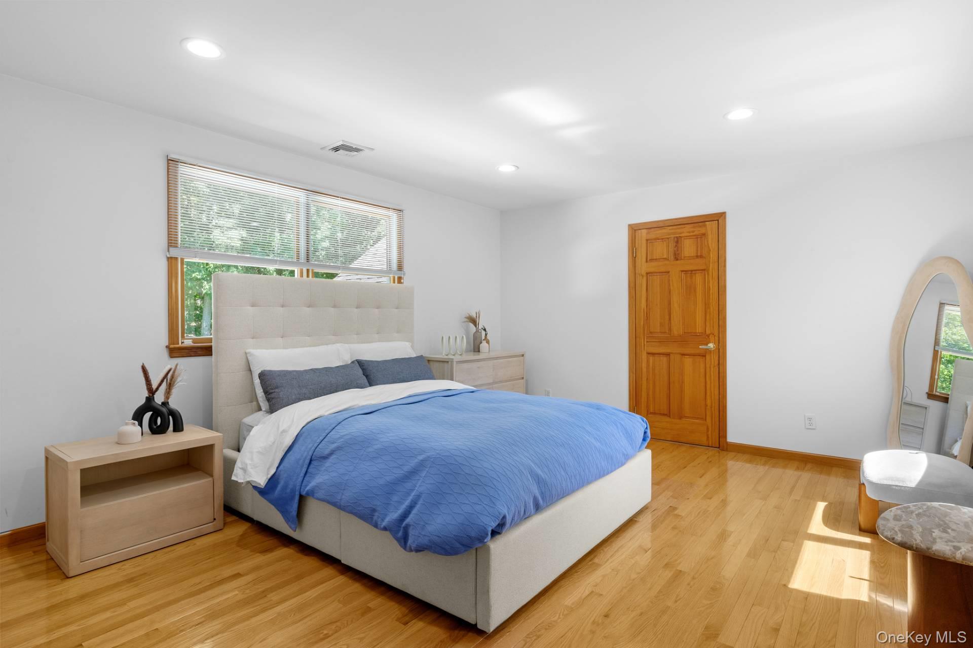 340 N Magee Street – For Rent photo 22