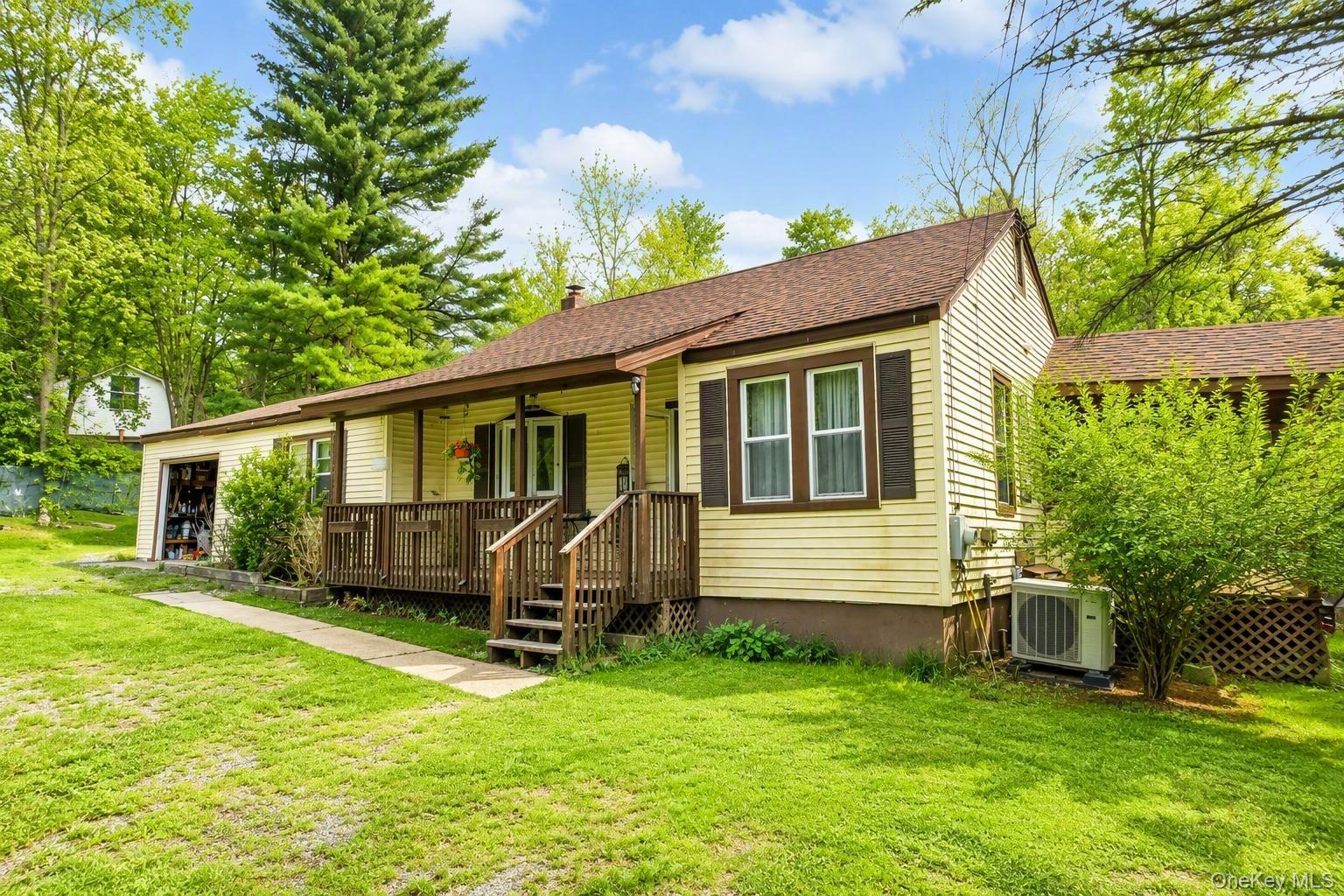 565 Cold Spring Road – For Sale photo 2
