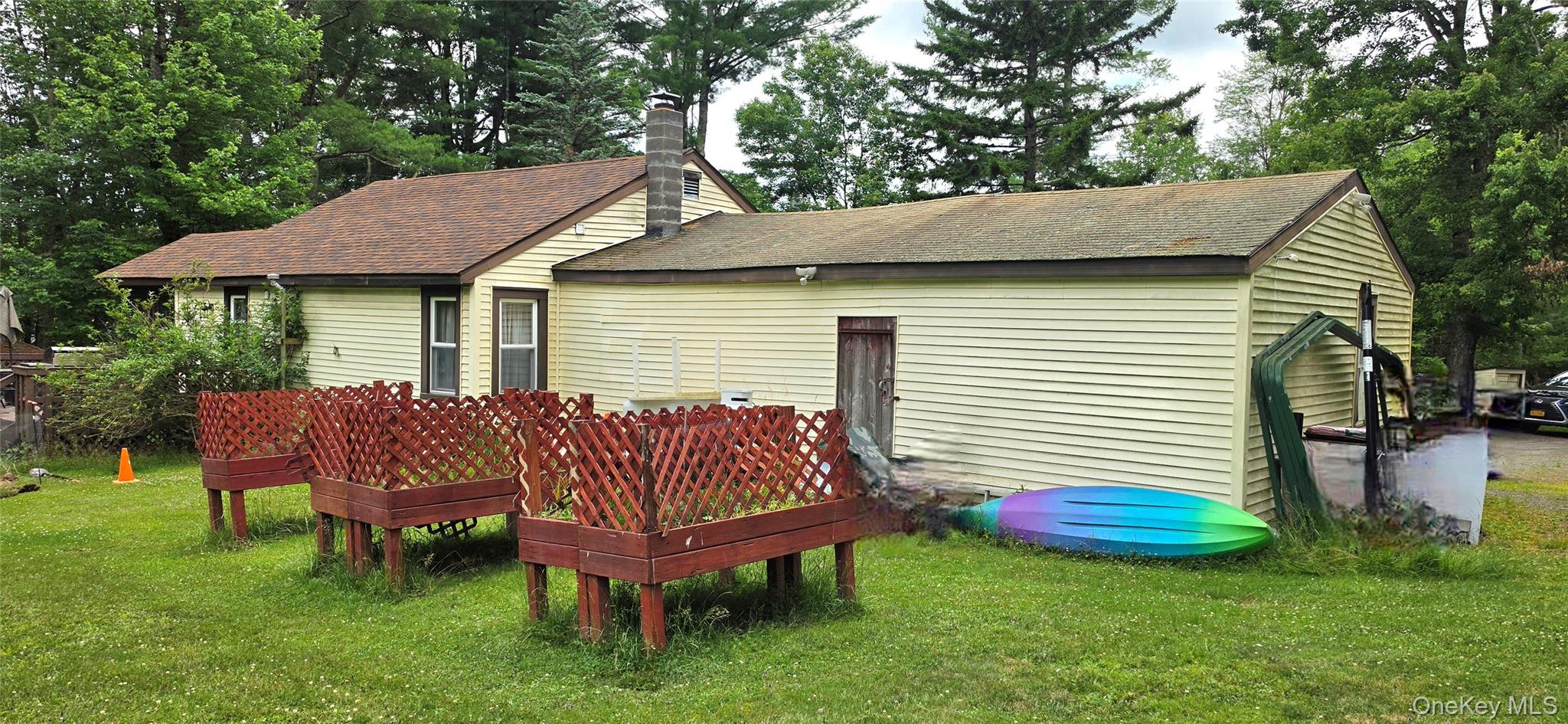 565 Cold Spring Road – For Sale photo 3