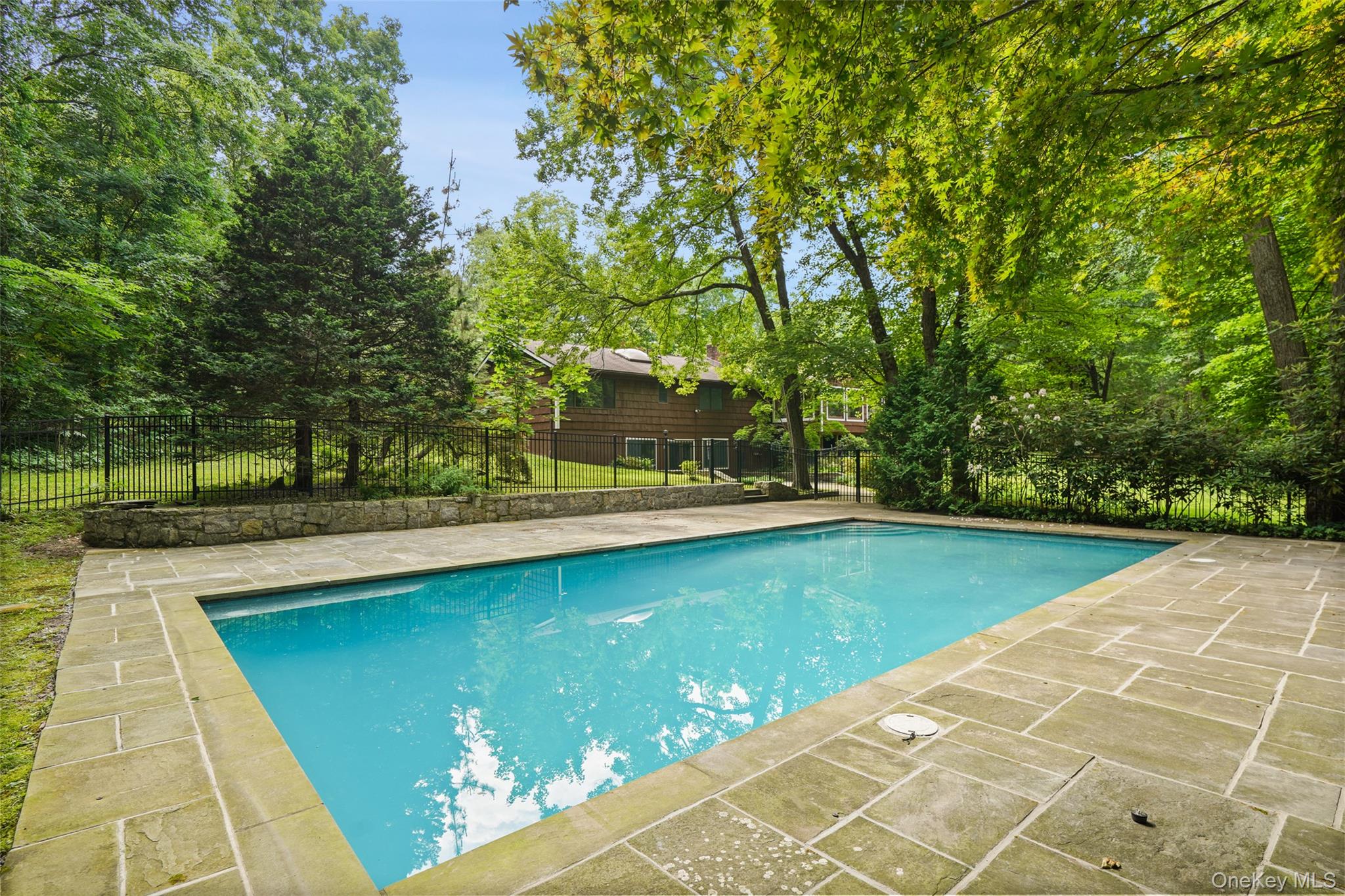 60 Cherry Street – For Sale photo 35