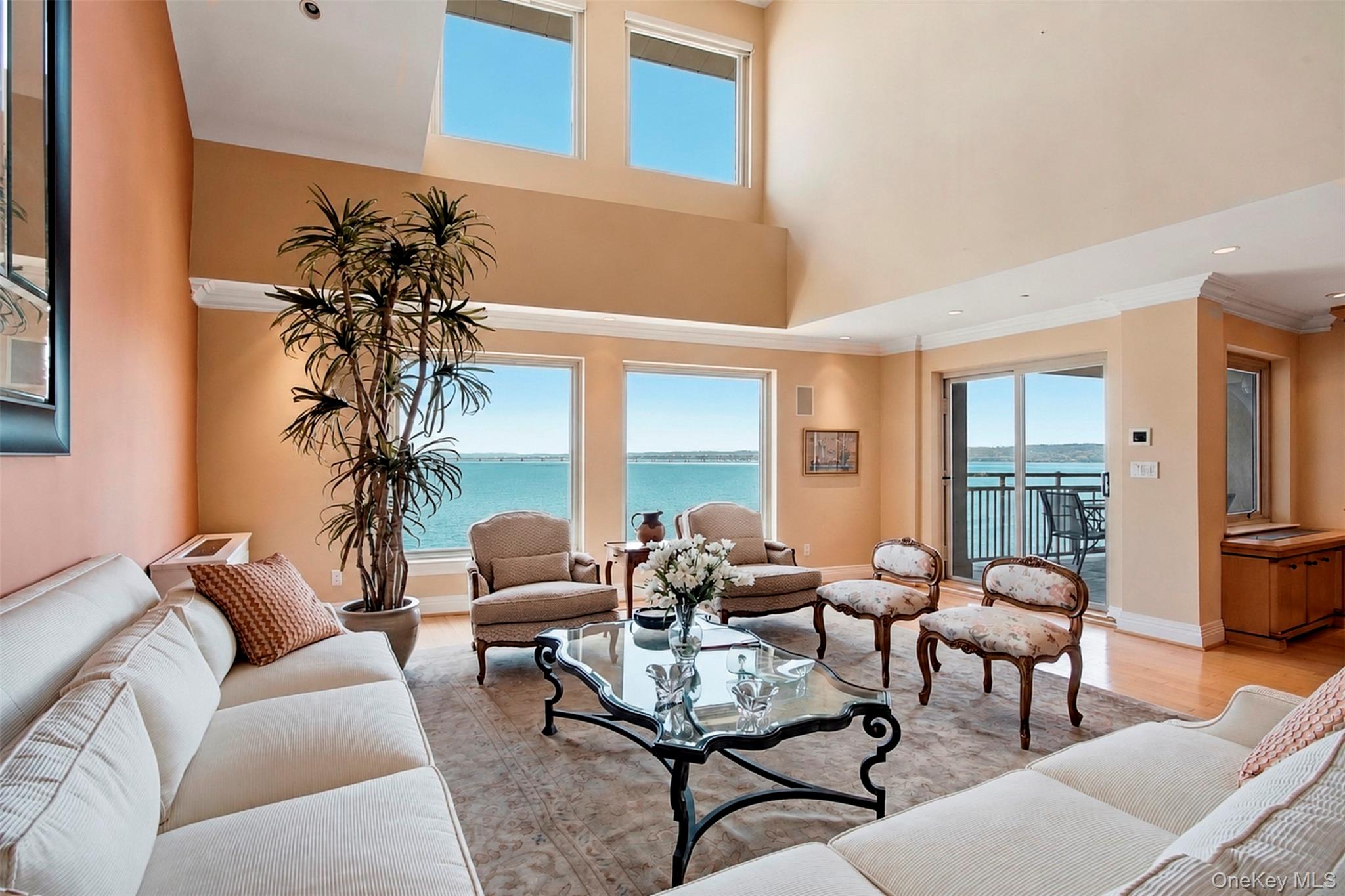 401 Harbor Cove – For Sale photo 4