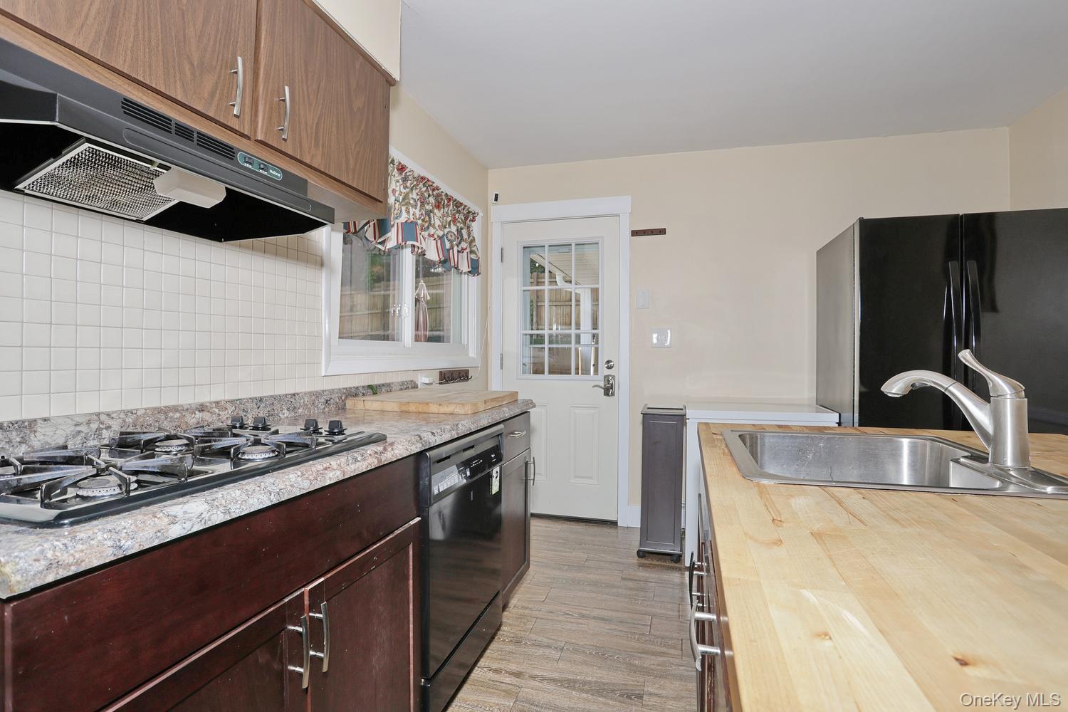1 Havervale Lane – For Sale photo 13
