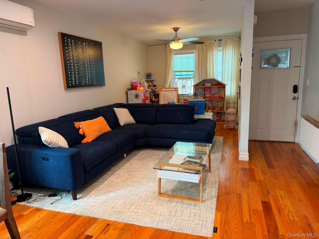 118-12 190th Street – For Sale photo 3