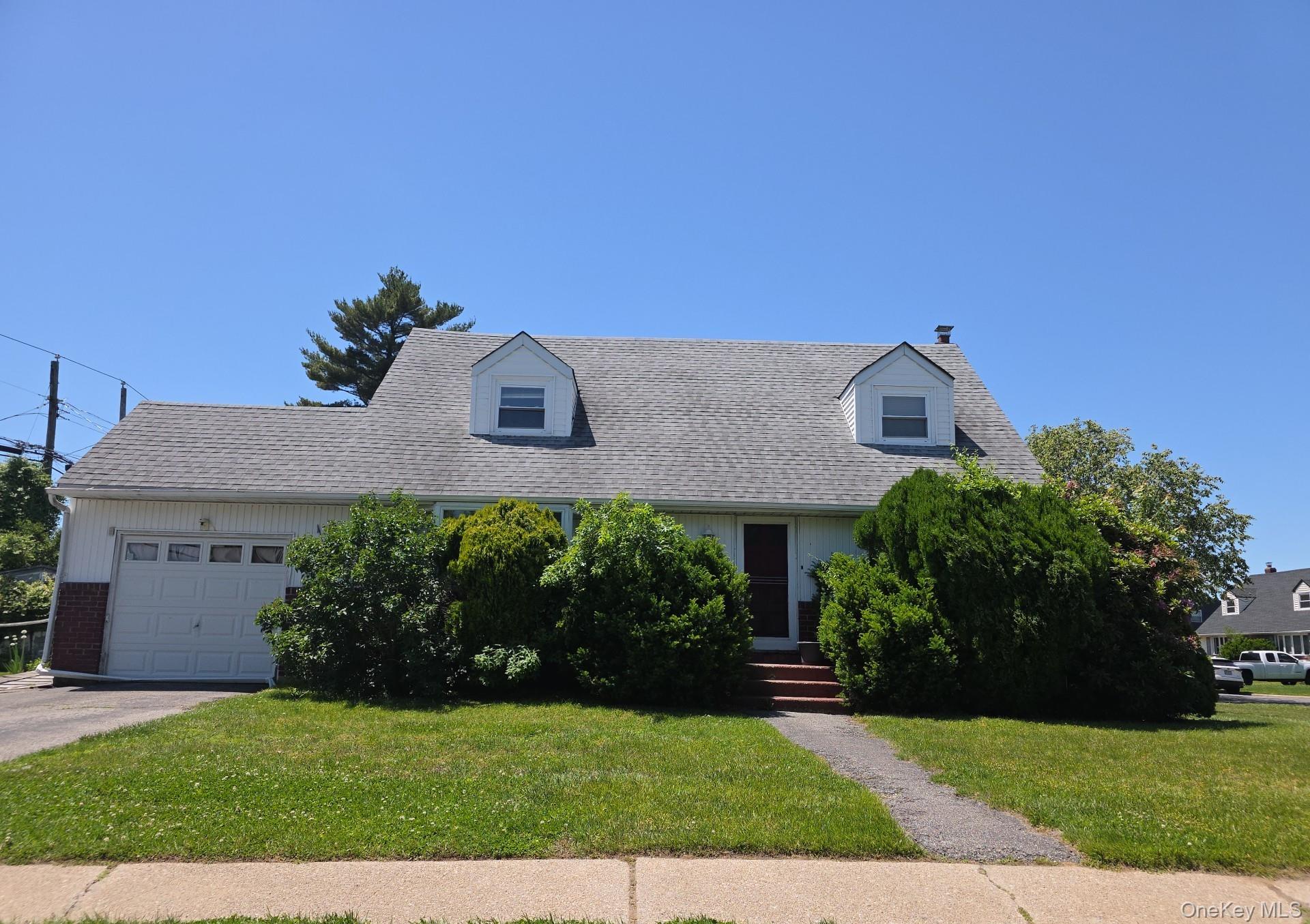 80 Elmwood Street – For Sale