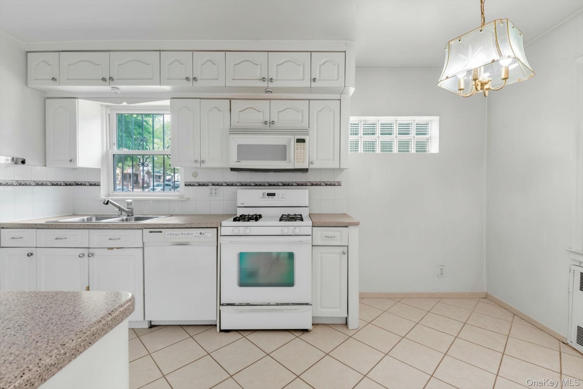 141-03 Hoover Avenue – For Sale photo 8