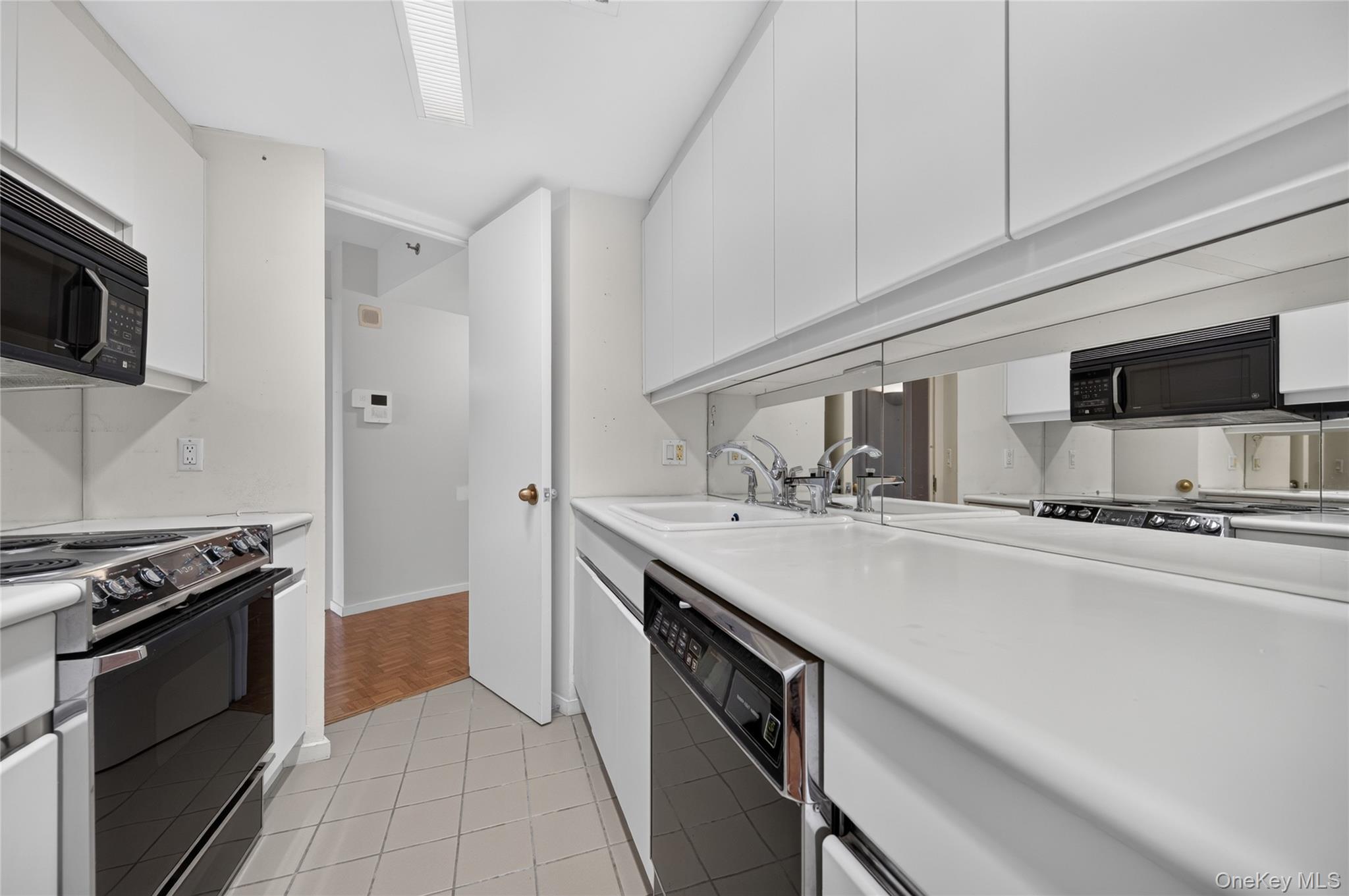 111 Cherry Vallley Avenue, Unit 408W photo 7