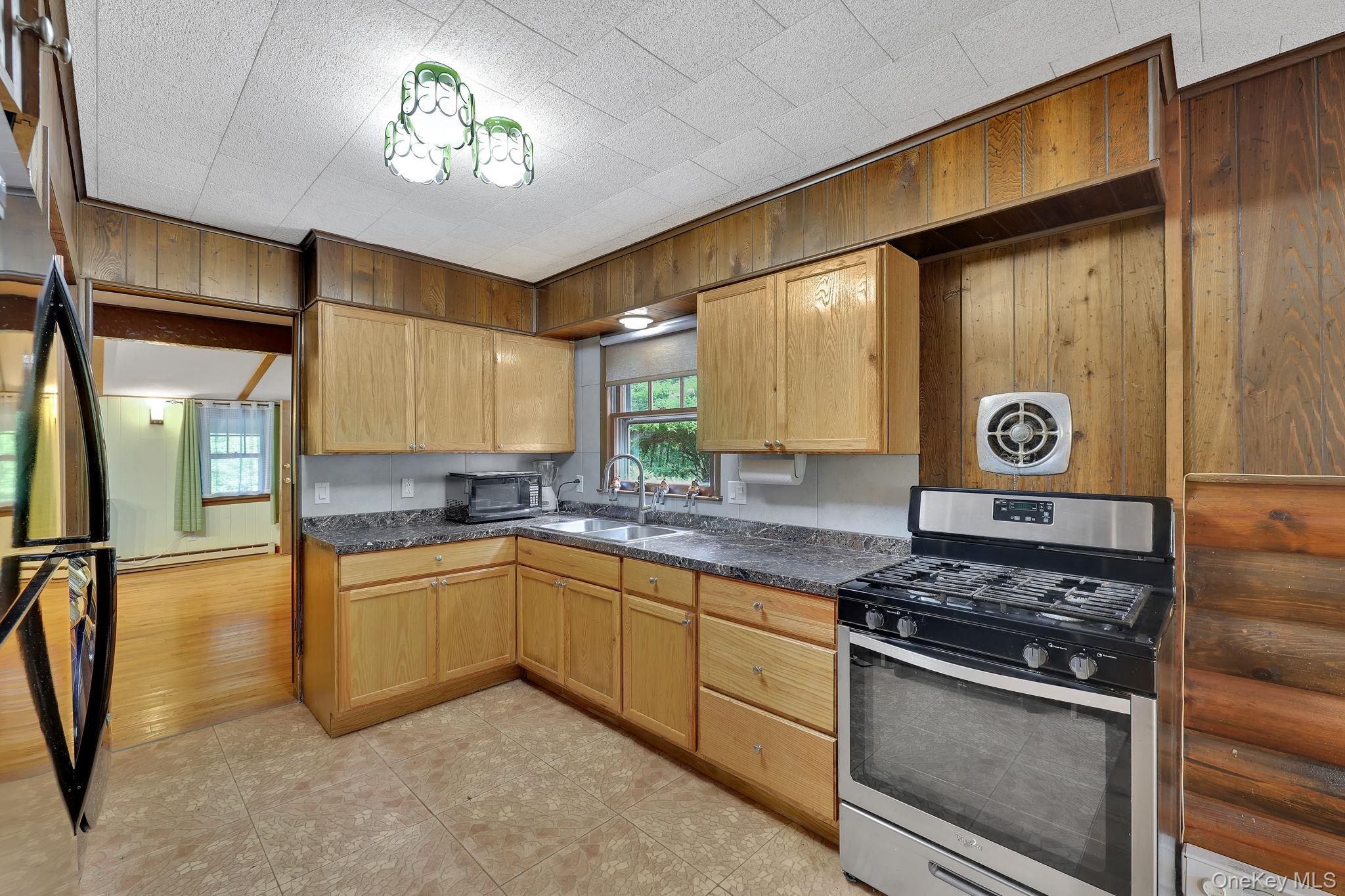 22 Ballard Street – For Sale photo 16