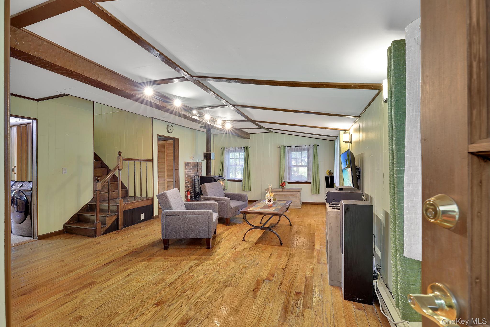22 Ballard Street – For Sale photo 23