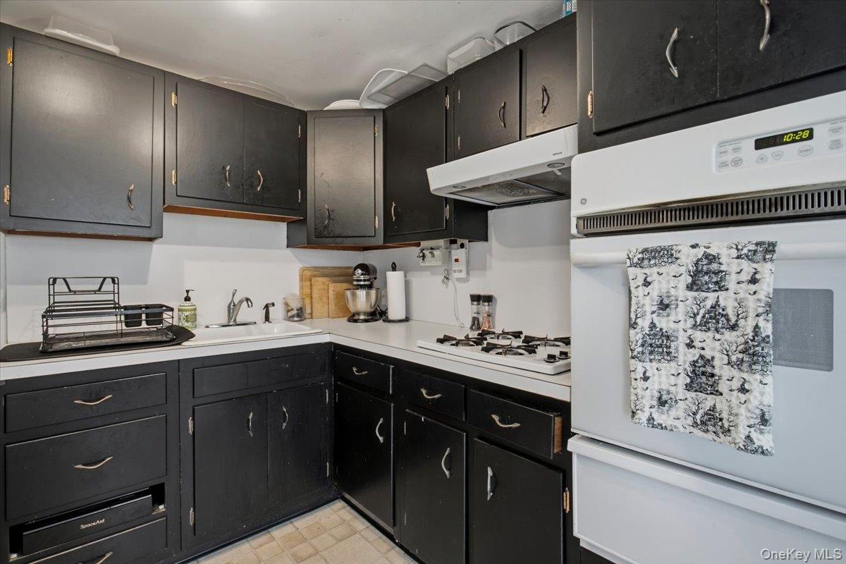 37 Beck Avenue – For Sale photo 4