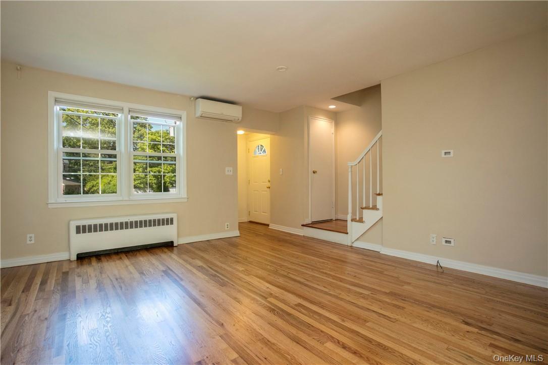 8 Elkan Road – For Rent photo 3