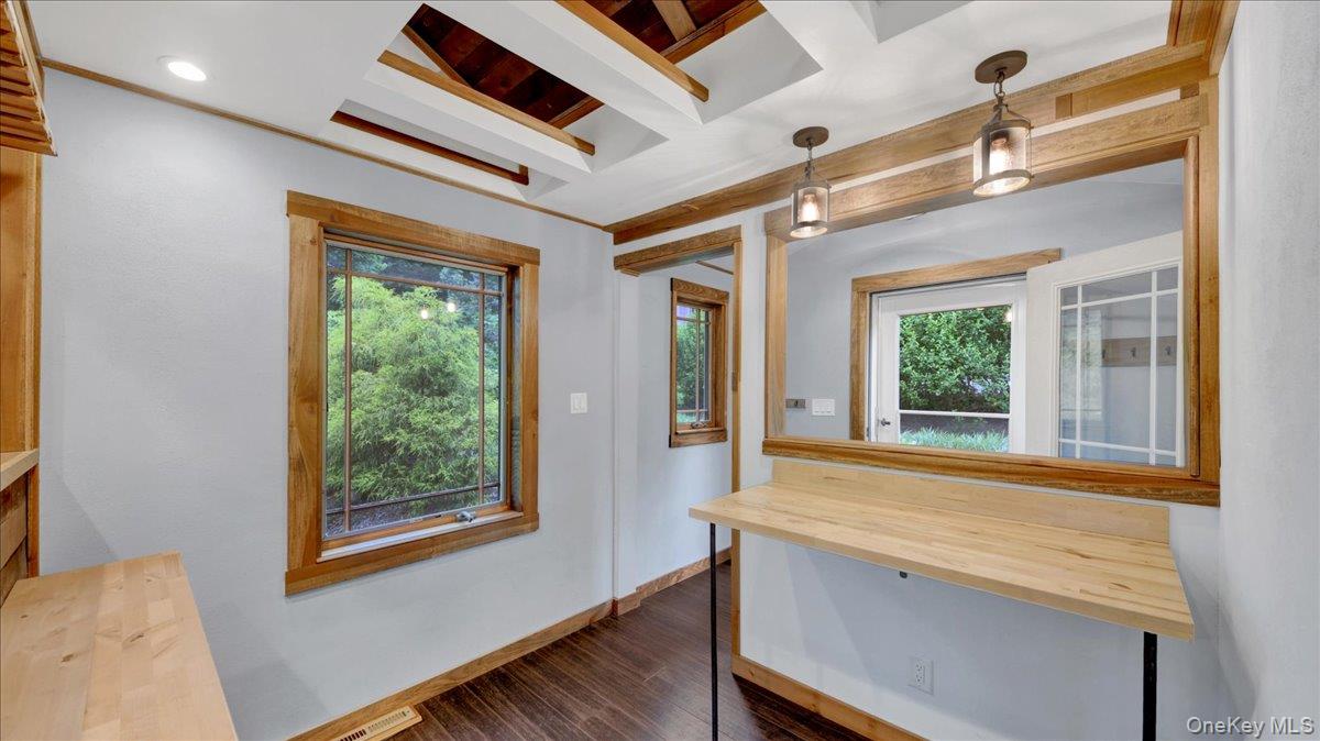 6 Deer Trail N – For Sale photo 9