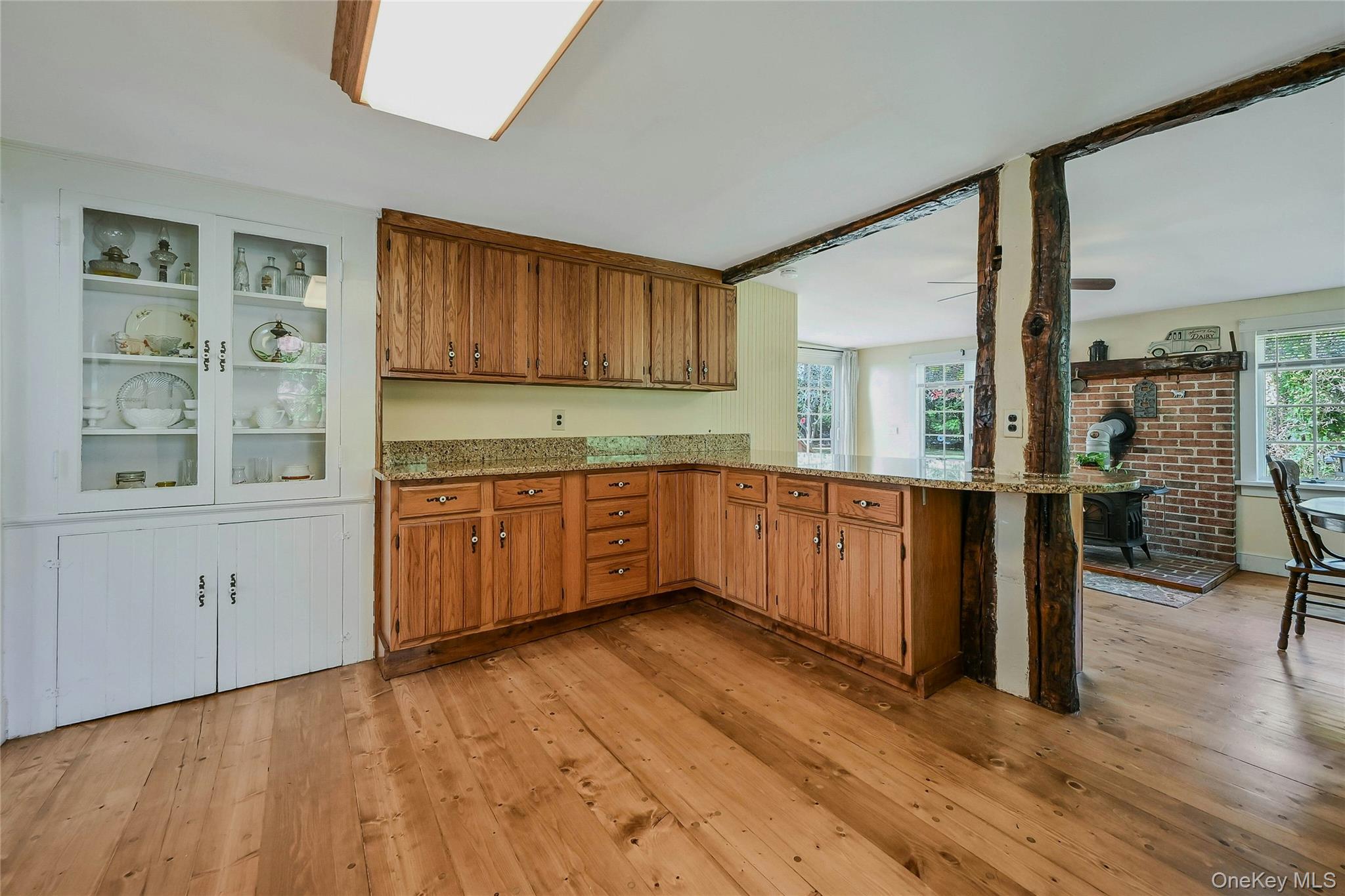 147 N Country Road – For Sale photo 5