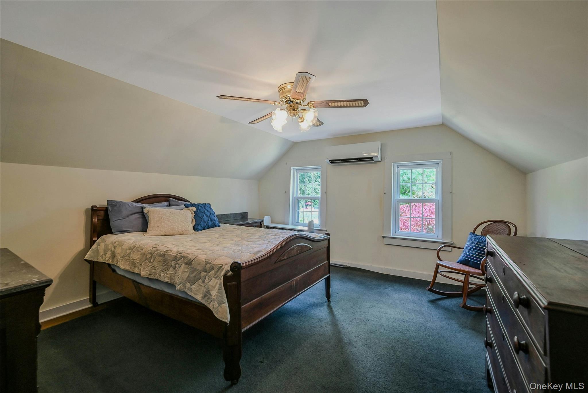 147 N Country Road – For Sale photo 10