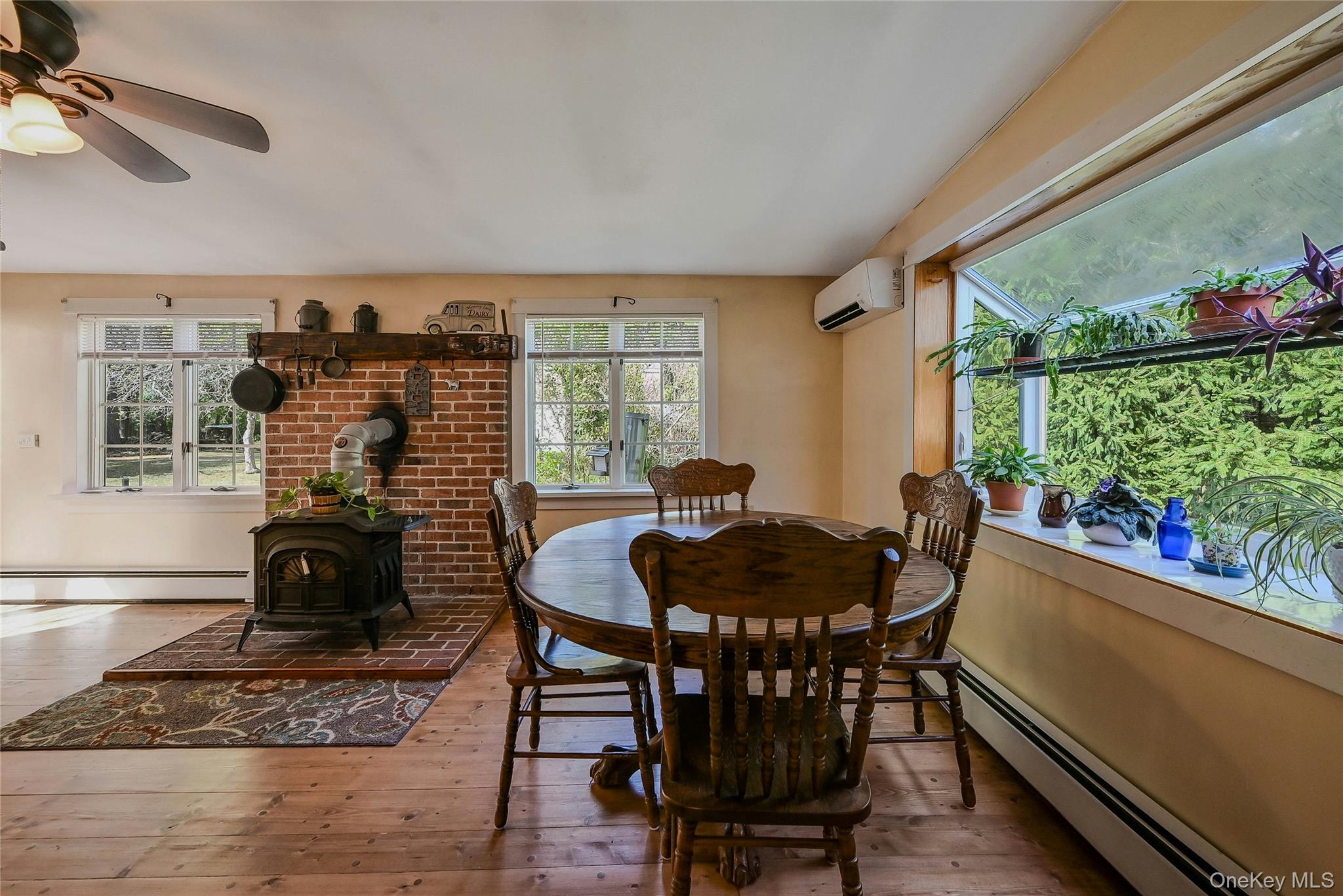 147 N Country Road – For Sale photo 3