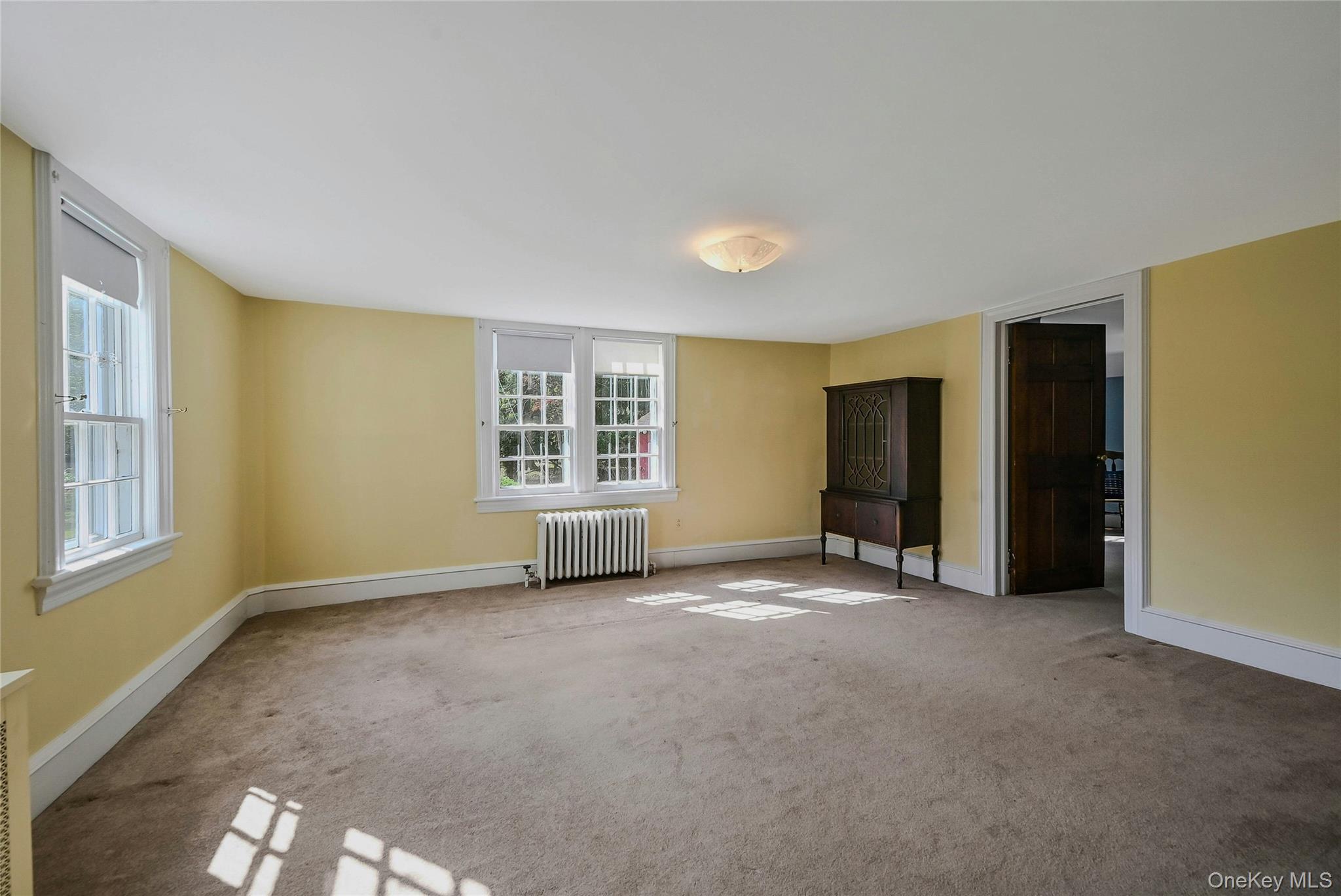 147 N Country Road – For Sale photo 7