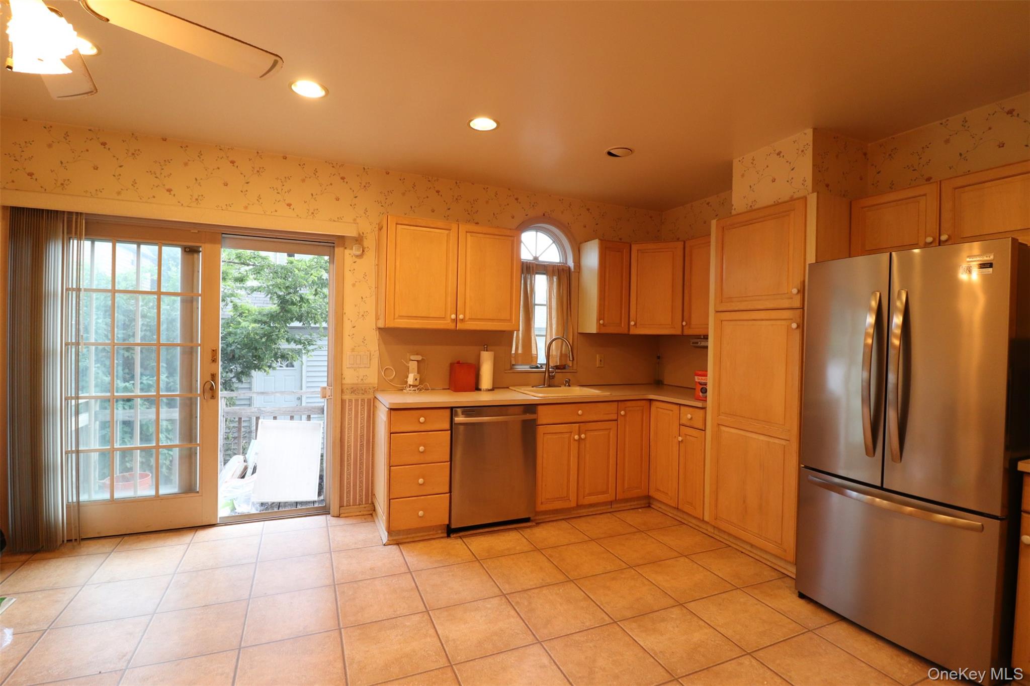 3232 Country Club Road – For Sale photo 8