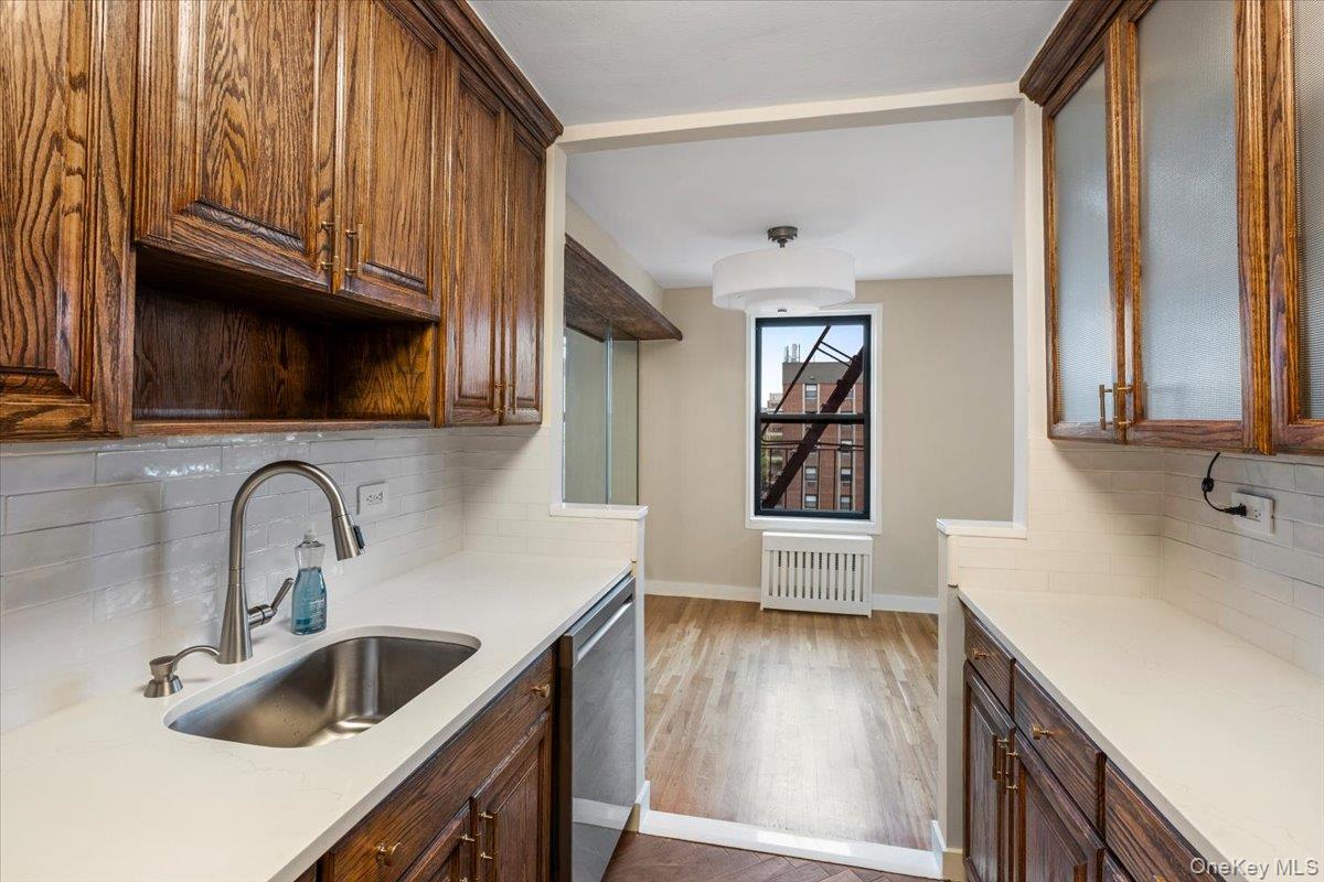 84-29 155 Avenue, Unit 5J photo 5