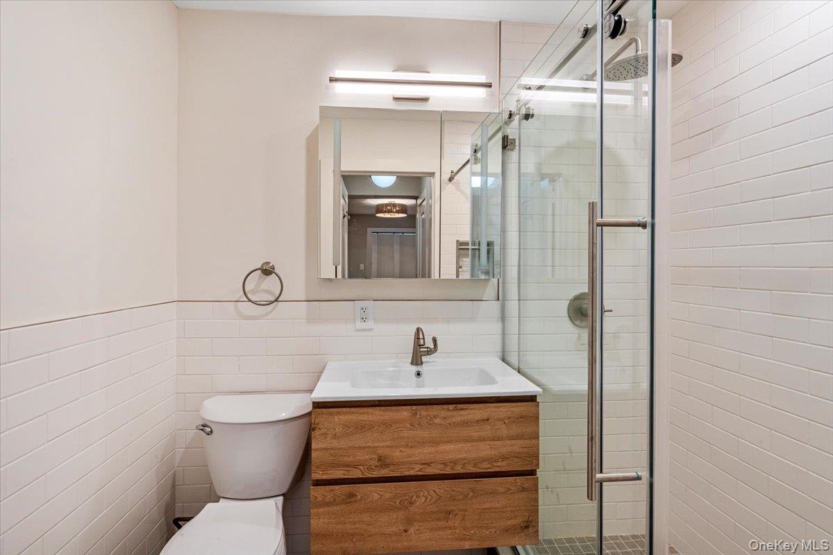 84-29 155 Avenue, Unit 5J photo 9