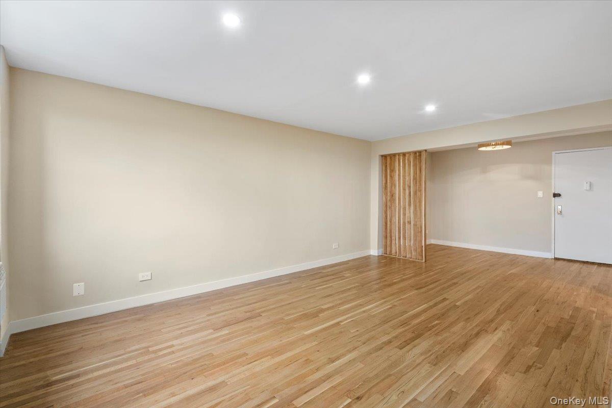 84-29 155 Avenue, Unit 5J photo 11
