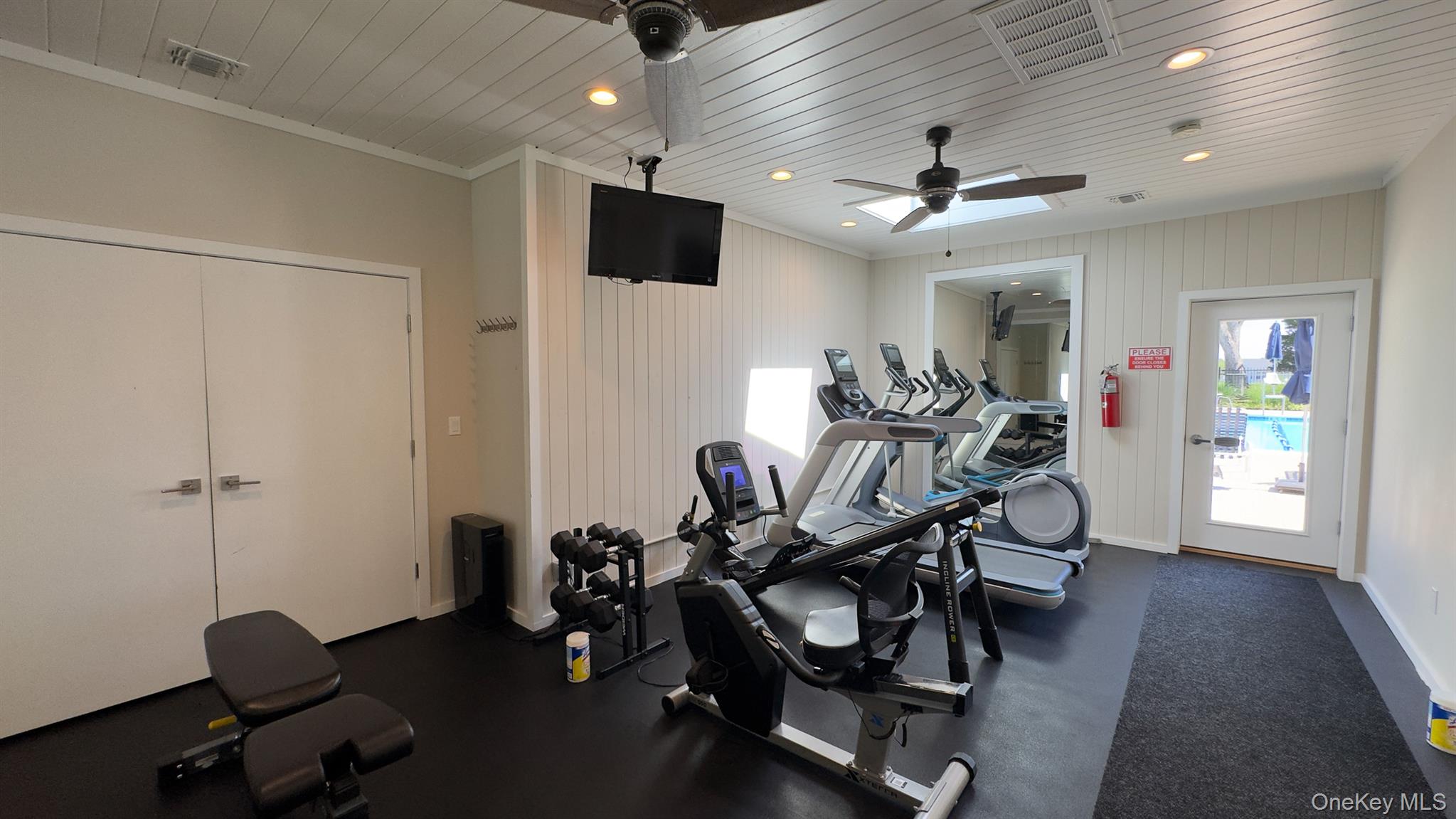 4004 The Fairway – For Sale photo 39
