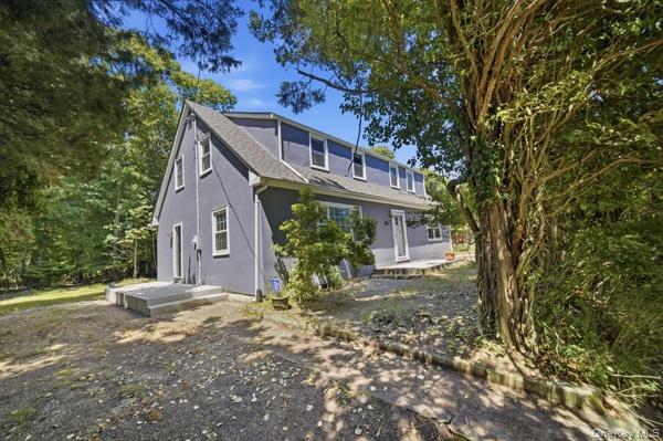458 N Magee Street – For Sale photo 2