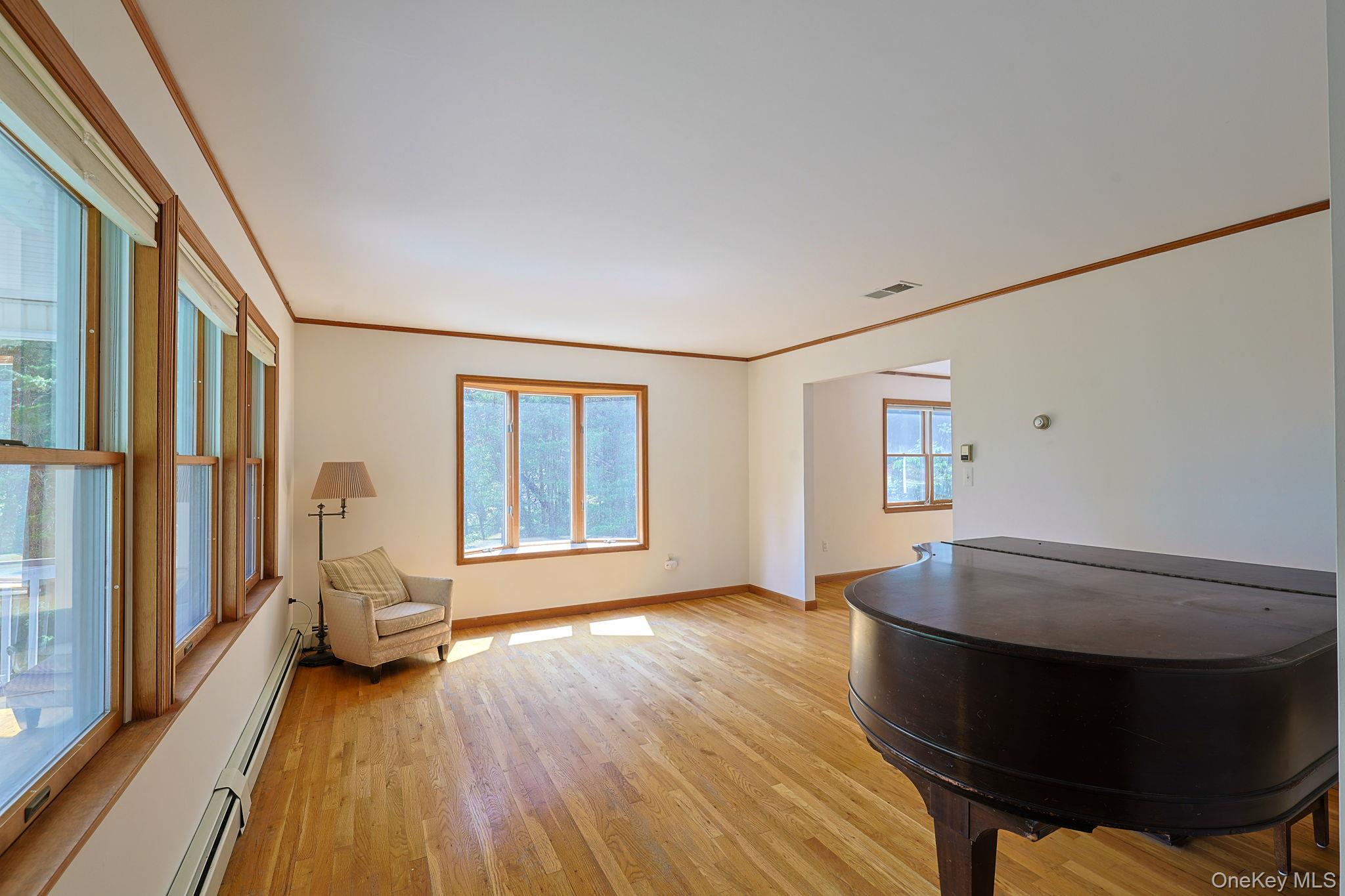 23 Allison Drive – For Sale photo 4