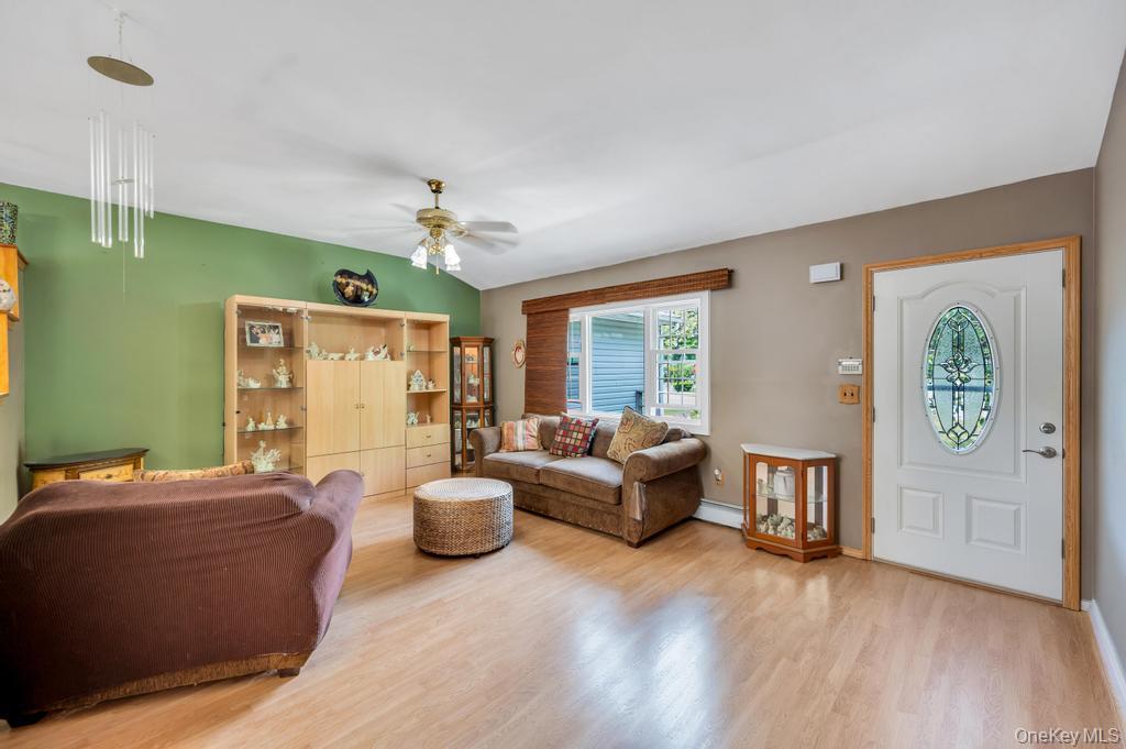 3 Megan Court – For Sale photo 3